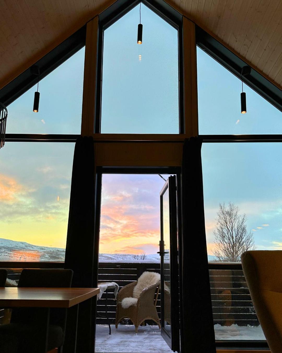 Skaidi Luxury Lodge - Heart Of The Arctic Hammerfest Exterior photo